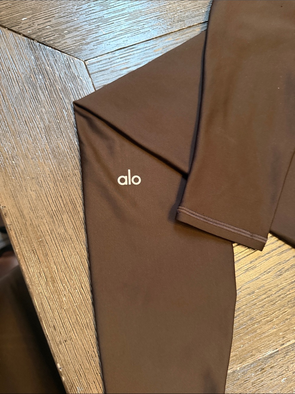 ALO Yoga Women's Brown Cropped Bomber Jacket and matching brown leggings! - Picture 3 of 7